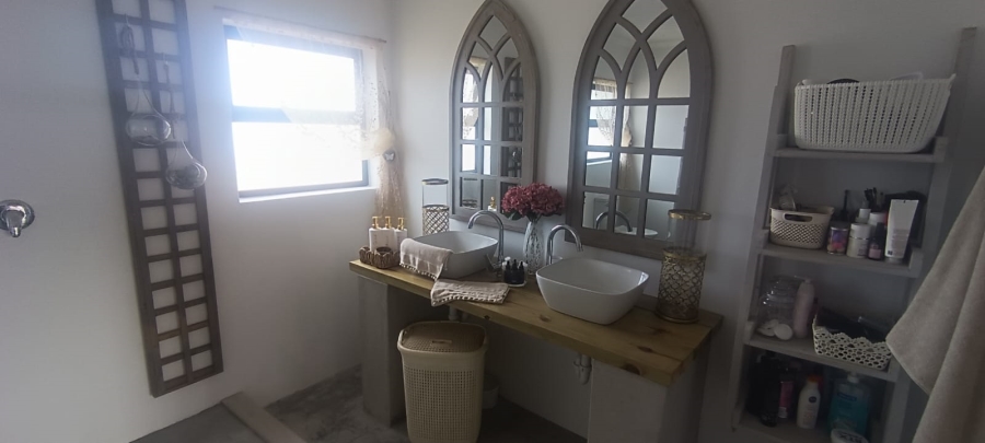  Bedroom Property for Sale in Jacobsbaai Western Cape